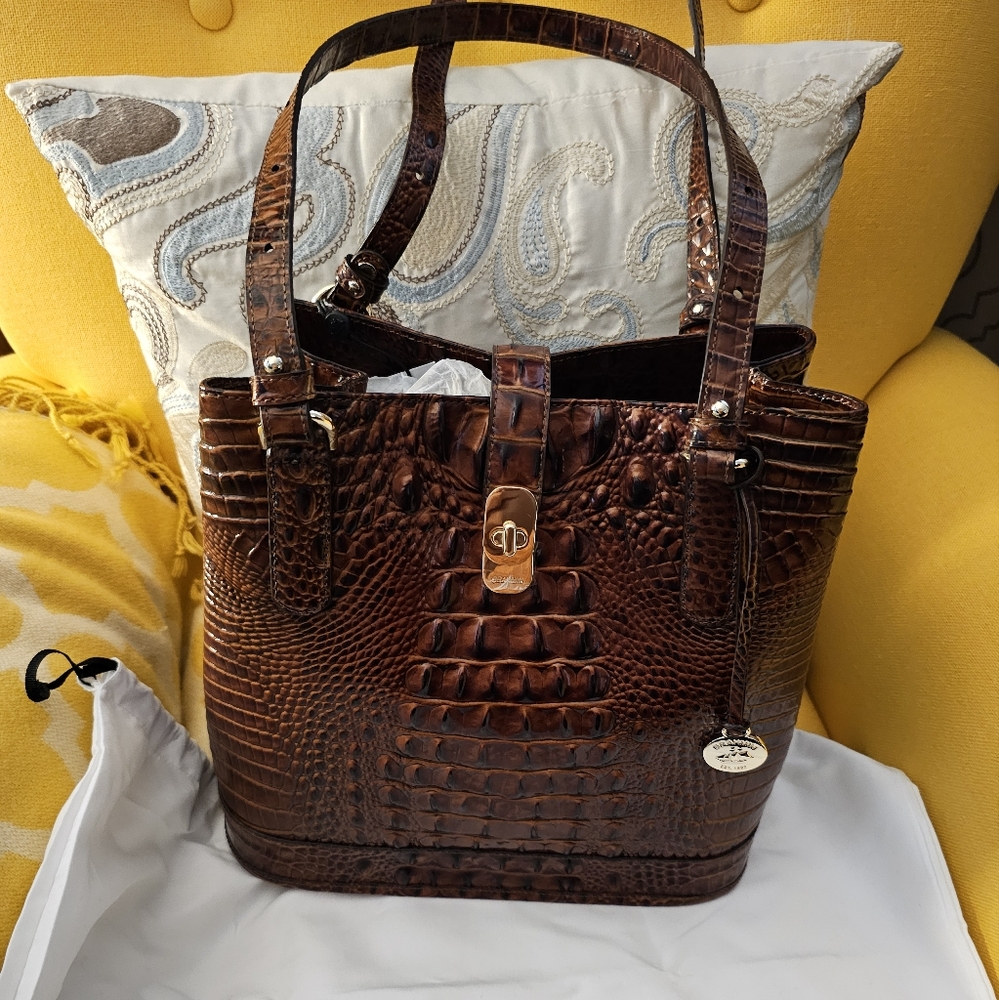NWOT Brahmin Fiora Pecan Melbourne